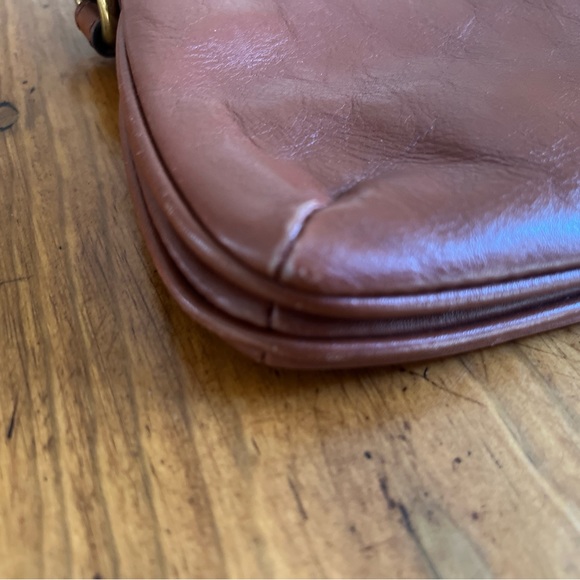 Vintage Fossil Leather Crossbody Purse - Picture 13 of 14